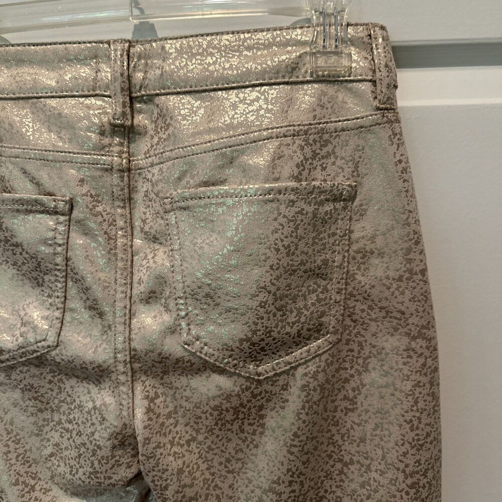 Women’s Time And Tru Metallic Gold Stretch Dress Pant - Size 6 - Picture 8 of 8